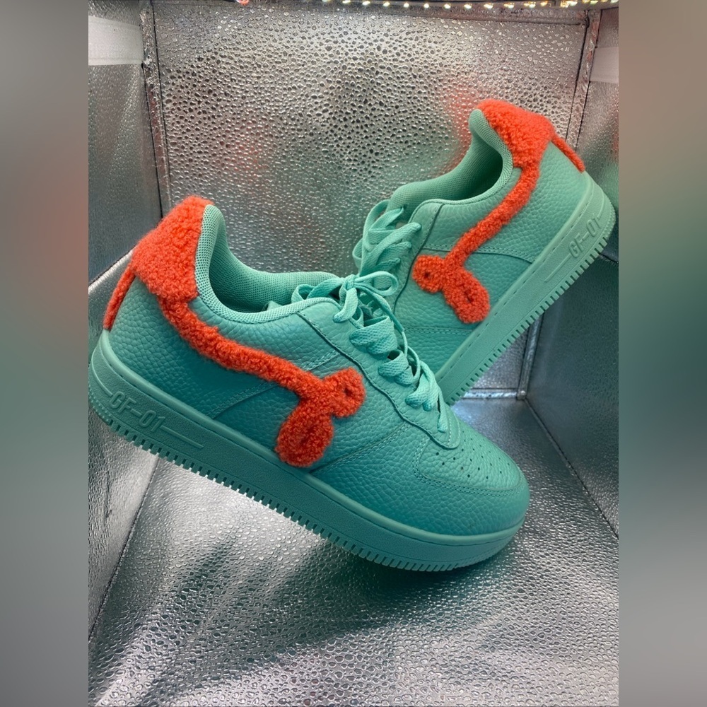 John Geiger GF-01 Mint Green Teal Peach Chenille, Size 6 unisex